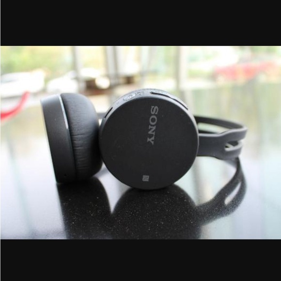 HeadPhones SONY WH-CH400. NIB/New. Black. Wireless Bluetooth. - Picture 5 of 15